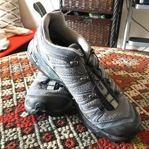 Salomon X Ultra 2 Low Hiking Shoes size 8.5